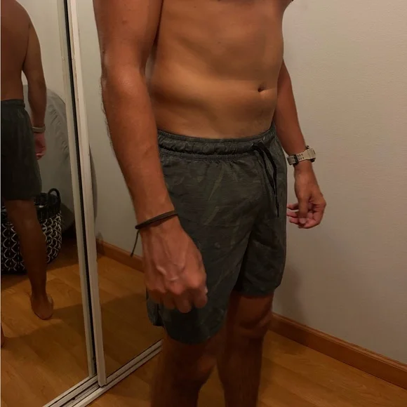 IPD men’s swim trunks - Picture 3 of 11